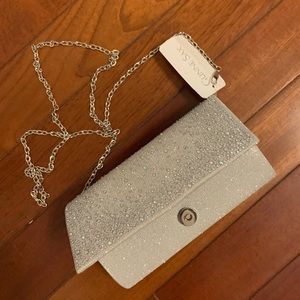 GUNNE SAX CHAIN CROSS BODY PURSE